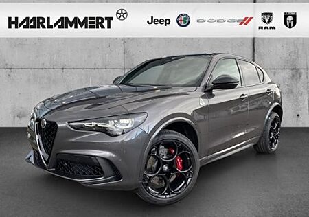 Alfa Romeo Stelvio Quadrifoglio Q4 2.9 AKRAPOVIC+LEDER+TECH+CARPLAY