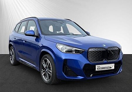 BMW iX1 eDrive20 M Sport DA Prof 19" HUD