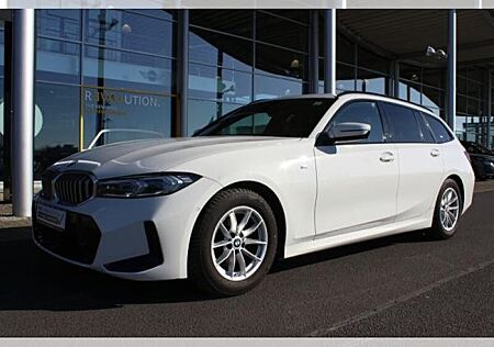 BMW 320 d Tour. M Sport LiveCockpit. AHK. Akkustik.