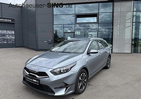 Kia Cee'd Sportswagon Ceed SW Kombi Automatik Navi SHZ Kamera AppleCar