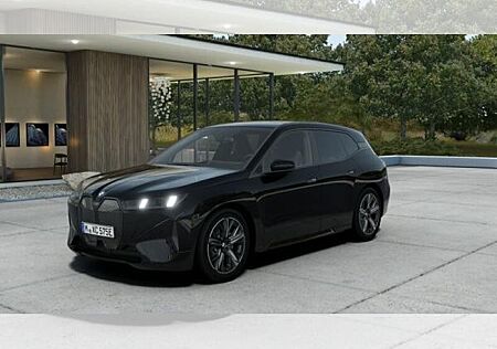 BMW iX xDrive45 - Tageszulassung 31 Tage - keine Nutzung