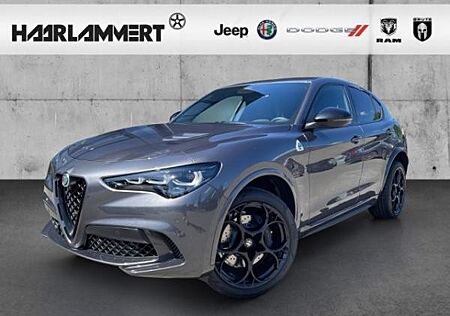 Alfa Romeo Stelvio Quadrifoglio Q4 2.9 AKRAPOVIC+PDC+KAMERA+LEDER+CARPLAY