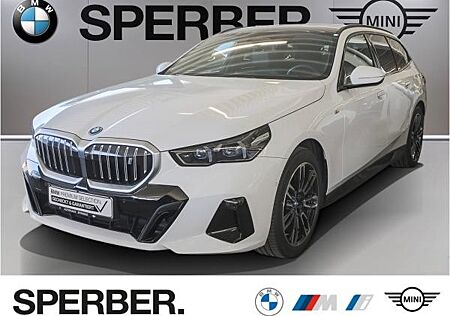 BMW i5 eDrive40 Tour. "M Sport" HuD, Pano., Dr. Ass. Prof., B&W, Parkass. +,