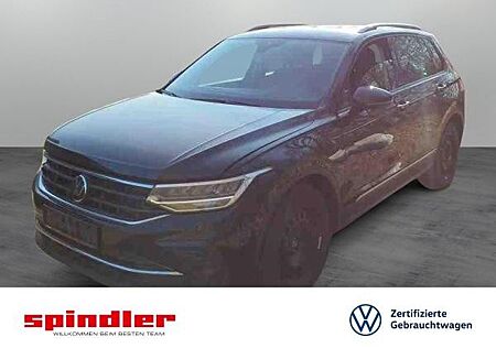 VW Tiguan Volkswagen Active 2.0 TDI / Navi, App, LED, ACC, SHZ