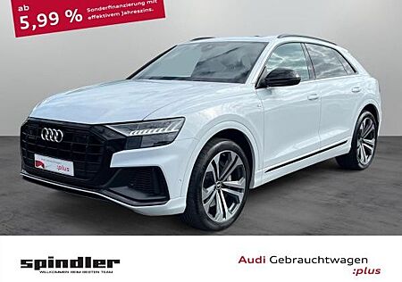 Audi Q8 S-Line 55 TFSIe / HUD, Pano, Navi, Kamera