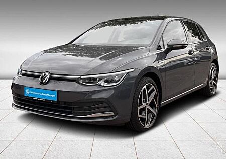 VW Golf Volkswagen VIII 2.0 TDI Style DSG ACC Panorama LED