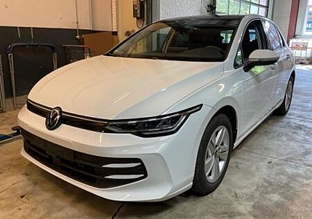 VW Golf Volkswagen VIII 1.5 eTSI Life DSG ACC Kamera Panorama