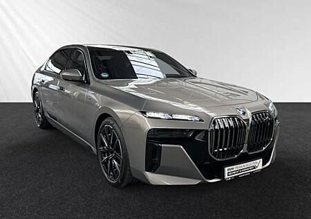 BMW i7 xDrive60 M Sport TV B&W AHK Sky Lounge Integralaktiv Lenkung