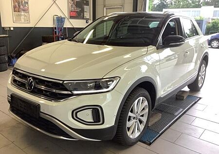 VW T-Roc Volkswagen 1.5 TSI Style DSG Navi AHK CarPlay ACC