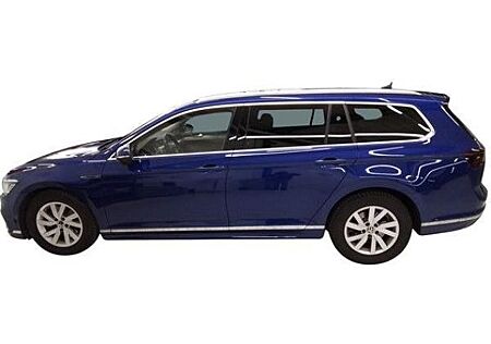 VW Passat Volkswagen Variant R-LINE 2.0TDI NP.67T 18 .DCC.PANO.AREA-VIEW