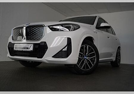 BMW iX1 xDrive30 M Sport AHK,HUD,LED-SW,KAMERA,LENKRADHEIZUNG