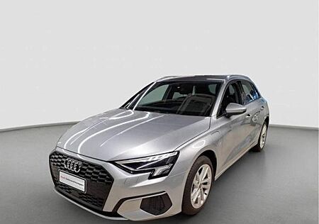 Audi A3 Sportback 40 TFSIe, Kamera, LED, 8-Fach bereift