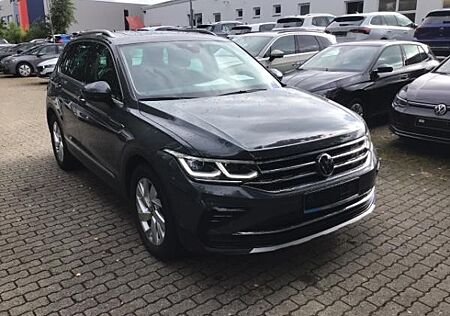 VW Tiguan Volkswagen 2.0 TDI DSG Elegance Panoramadach Park Assist