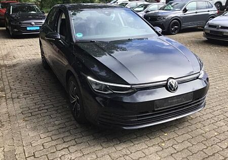 VW Golf Volkswagen VIII 1.5 eTSI DSG Life Park Assist Navi AppConnect