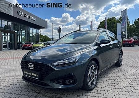 Hyundai i30 cw Kombi Automatik M-Hybrid Klima LED Kamera