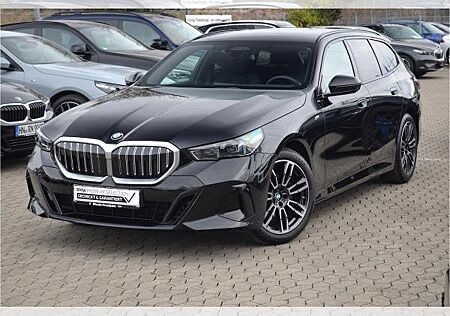 BMW 520 d Toruing "M-Sport", AHK, Ad.LED, Harm/Kard, Dr.Assist Prof, ParkAssist Prof uvm.