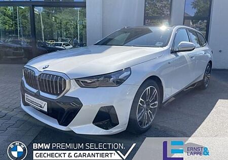 BMW 520 d xDrive Touring M Sport || AHK Pano el.Sitze Standheizung(G61)