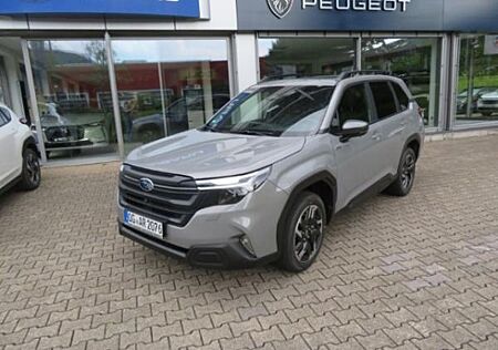 Subaru Forester 2.0ie Lineartronic Exclusive Panorama Navi Dyn. Kurvenlicht e-Sitze SD SHZ