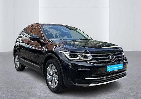 VW Tiguan Volkswagen 2.0 TDI DSG Elegance PANO/ACC/NAVI/KAMERA