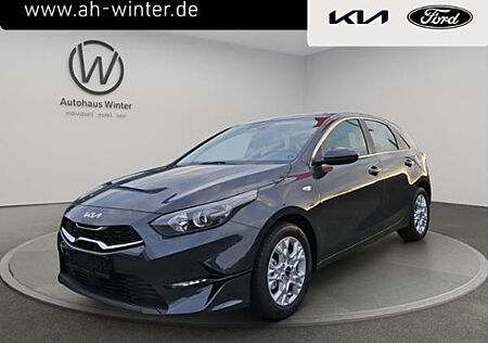 Kia Cee'd Ceed 1,5 T-GDI DCT Vision Klimaaut ACC Navi SHZ