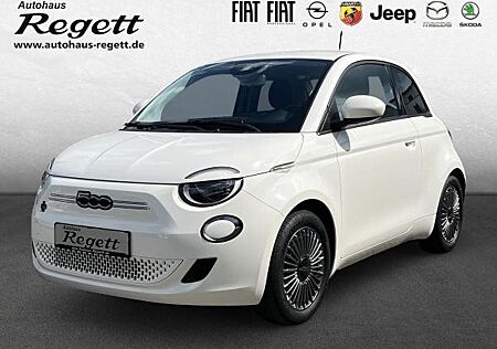 Fiat 500E Action