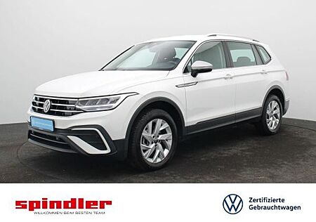 VW Tiguan Allspace Volkswagen Life 2.0 TDI 4M DSG / Navi, LED