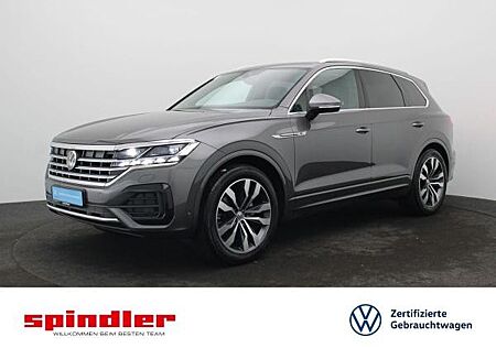 VW Touareg Volkswagen R-Line 3.0TDI 4M DSG / Matrix, Pano, AHK