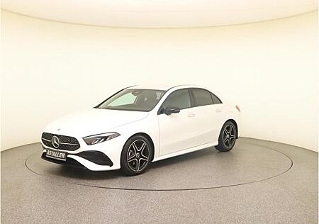 Mercedes-Benz A 200 Lim. AMG Line 18"/Night/WinterP/Leder