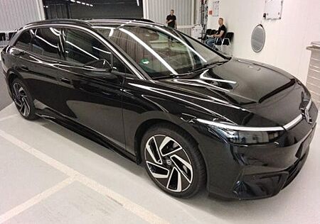 VW ID.7 Volkswagen Tourer Pro - Exterieurpaket Plus Interieurpaket Plus DCC