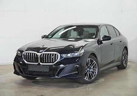 BMW i5 xDrive40 "M-Sport" DrivAssProf, ParkAss+, IconicGlow, B&W, Head-Up, 4x SHZ, uvm.
