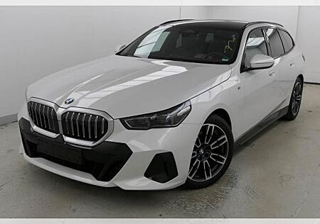 BMW 520 d Tour. xDr. "M Sport" LC Prof., HuD, Dr. Ass. +, Parkass. Prof., Pano., AHK, Stdhzg. , uvm.