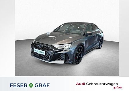 Audi RS3 Limousine S tronic *Pano*Matrix-LED*