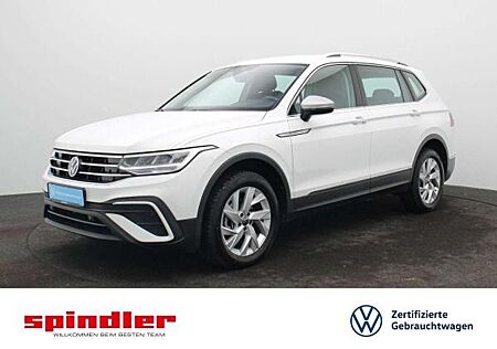 VW Tiguan Allspace Volkswagen Life 2.0 TDI 4M DSG / Navi, LED