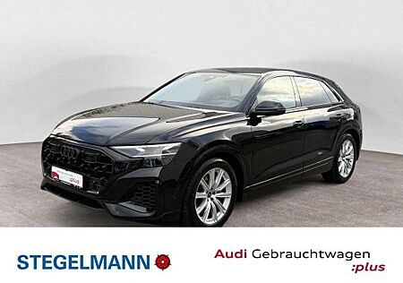 Audi Q8 55 TFSI e qu. schwarz+*21Z*AHK*Air*Matrix