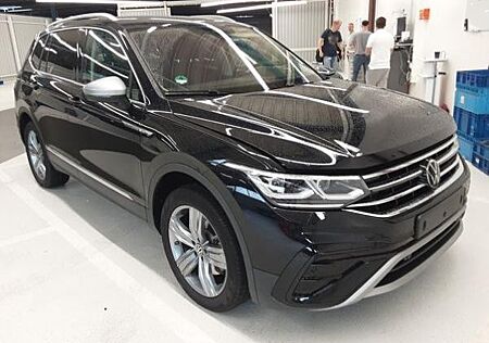 VW Tiguan Allspace Volkswagen 2.0 TDI DSG 4M LED PANO - Elegance Kamera SHZ AHK DCC ACC DAB+ LM App-Connect