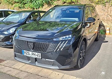Peugeot 5008 GT - Hybrid - 145 PS + Winter-Paket + Drive Assist Plus - Vorführwagen