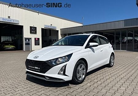 Hyundai i20 LED Kamera Navi Apple CarPlay Spurhalte
