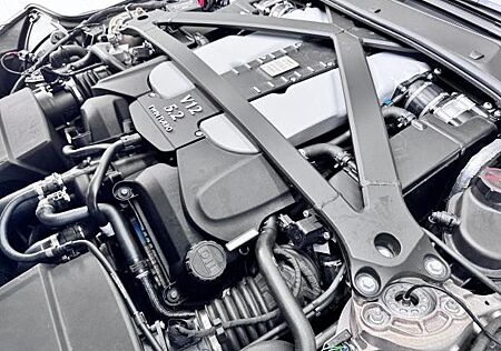 Aston Martin DBS 5.2 V12 770 Ultimate Limited Edition