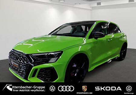 Audi RS3 Sportback - Head-up-Display - Panorama-Glasdach