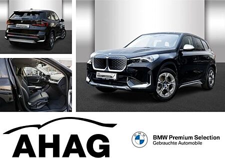 BMW iX1 xDrive30 Aut. xLine 18" LMF HeadUp