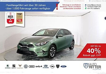 Kia Cee'd Ceed SILVER 1.5 T-GDi 7-Gang-DCT