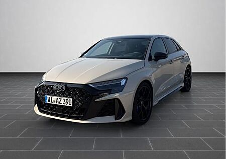 Audi RS3 Sportback | 5 Zylinder Power pur