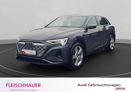 Audi Q8 55 quattro advanced AHK+HeadUp+LM20+Matrix+APS-Plus+