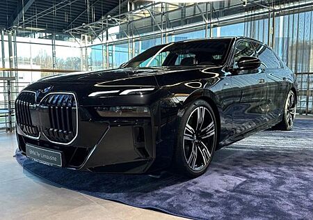 BMW 740 d xDrive *SOFORT VERFÜGBAR* exklusiv für Gewerbe und Businesskunden