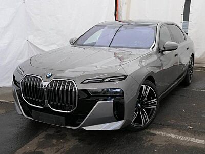 BMW 740 d xDrive Limousine M Sportpaket DAB RFK PDC