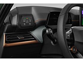 Cupra Born e-Boost Navi HuD ACC 360° Wärmepumpe 360 LM Cupra Born e-Boost Navi HuD ACC 360° Wärmepumpe 360 LM