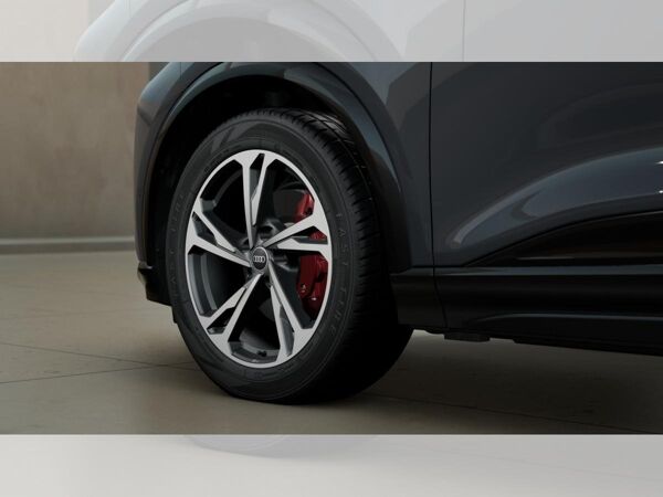 Audi Q6 e-tron qu Tech pro MATRIX Luft AHK 360° ACC bild 7