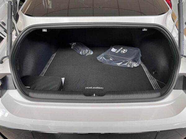 Hyundai IONIQ 6 First Edition bild 3