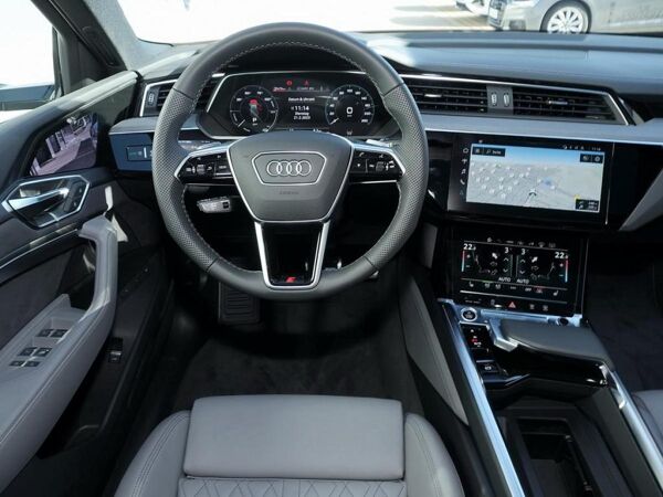 Audi Q8 e-tron Sportback S line 55 ACC+HUD+PANO bild 3