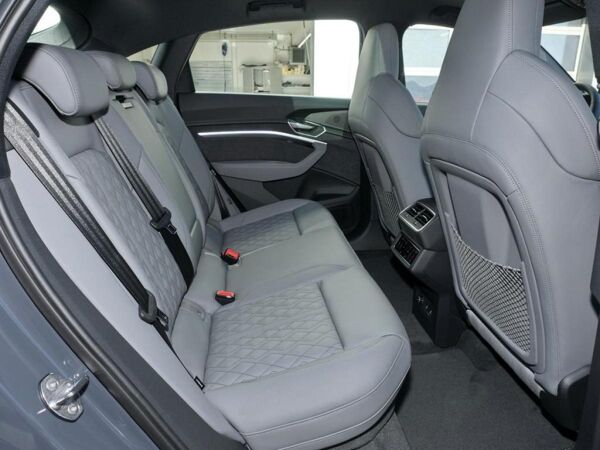 Audi Q8 e-tron Sportback S line 55 ACC+HUD+PANO bild 5
